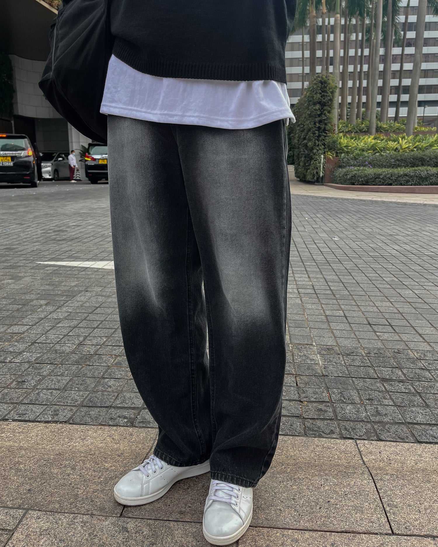 黑色水洗牛仔褲