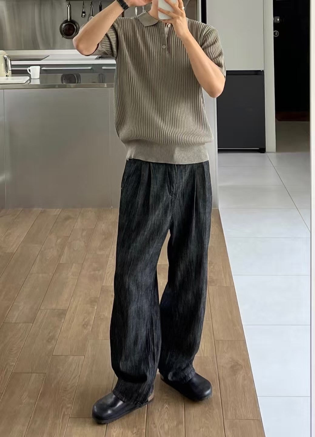 細紋翻領短袖上衣