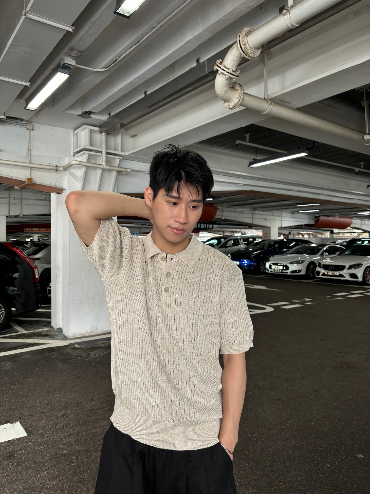 細紋翻領短袖上衣