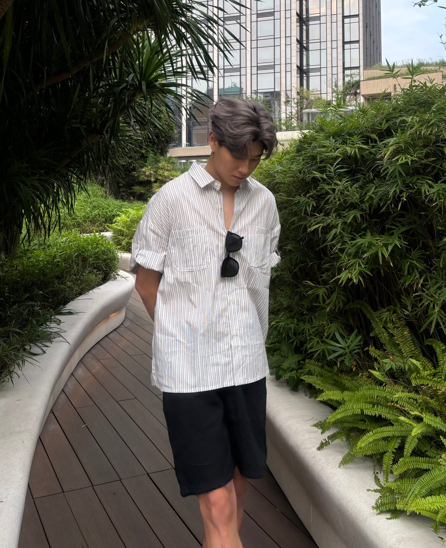 挺身牛仔短褲