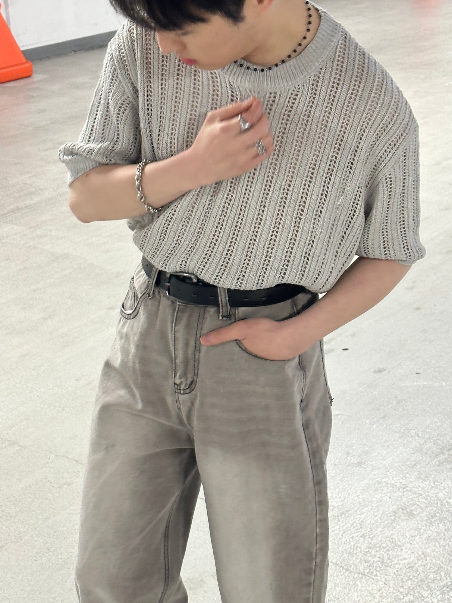 米灰暗紋短袖上衣