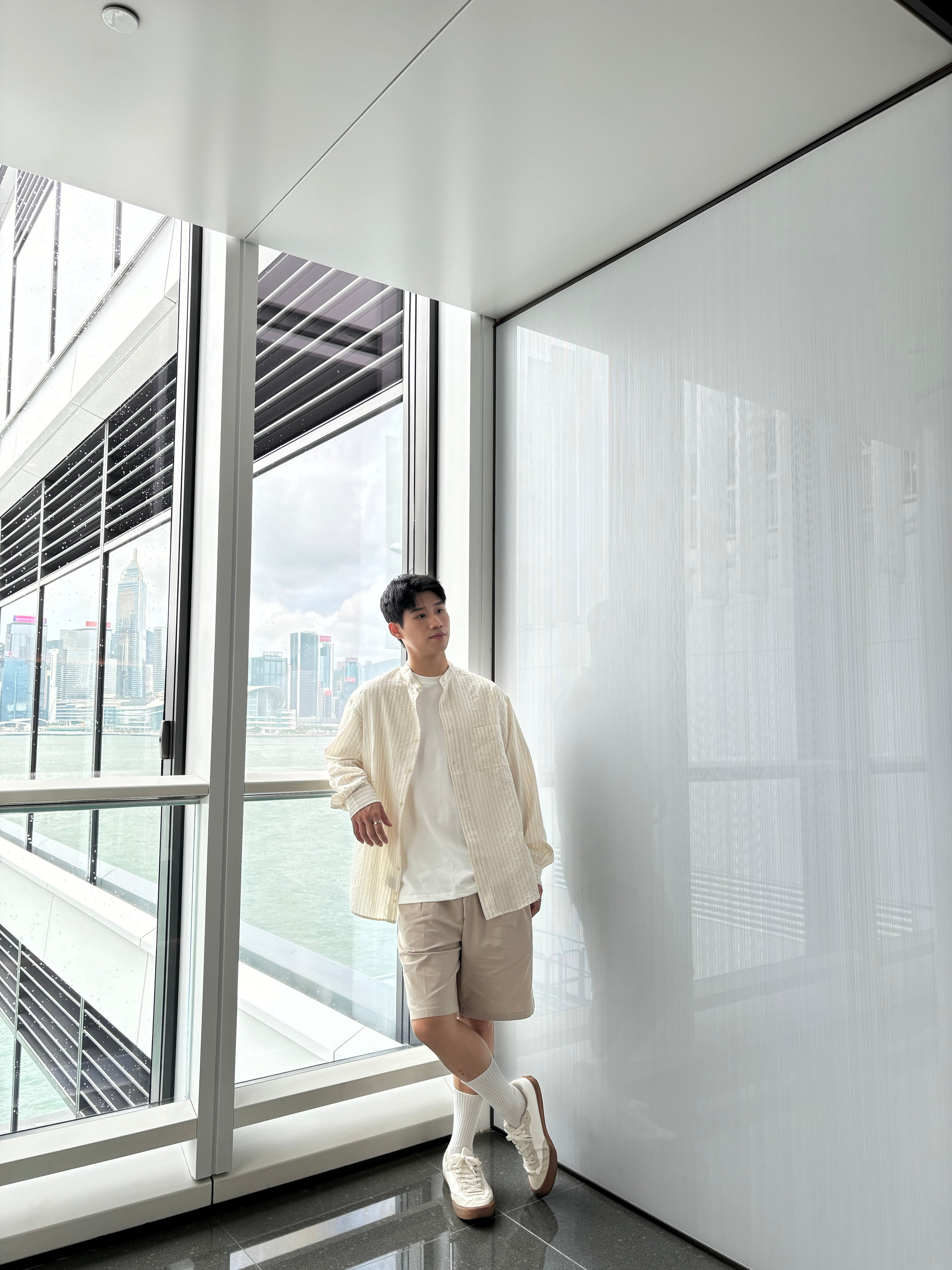 暗紋間條長袖襯衫