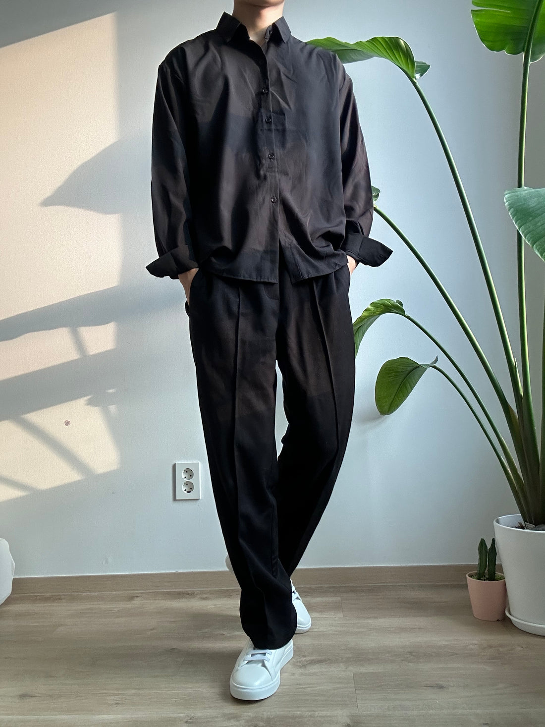 透氣輕薄黑色襯衫 香港男裝