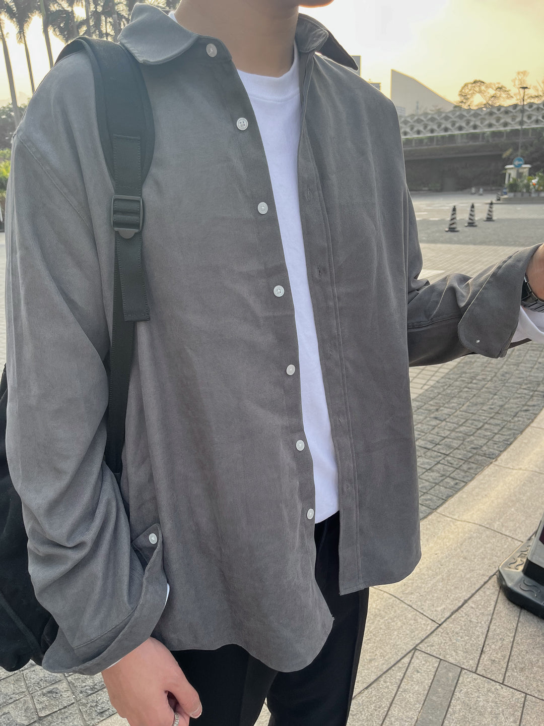碳灰襯衫