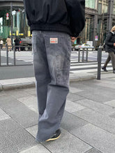 水洗碳灰牛仔褲