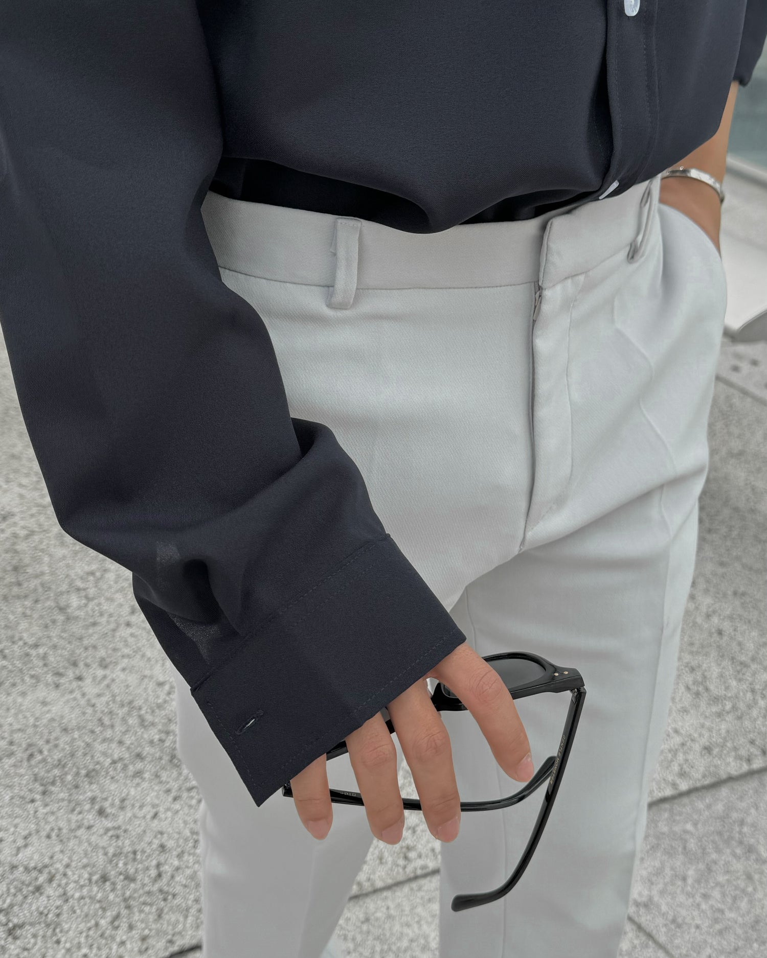 黑色透氣百搭襯衫