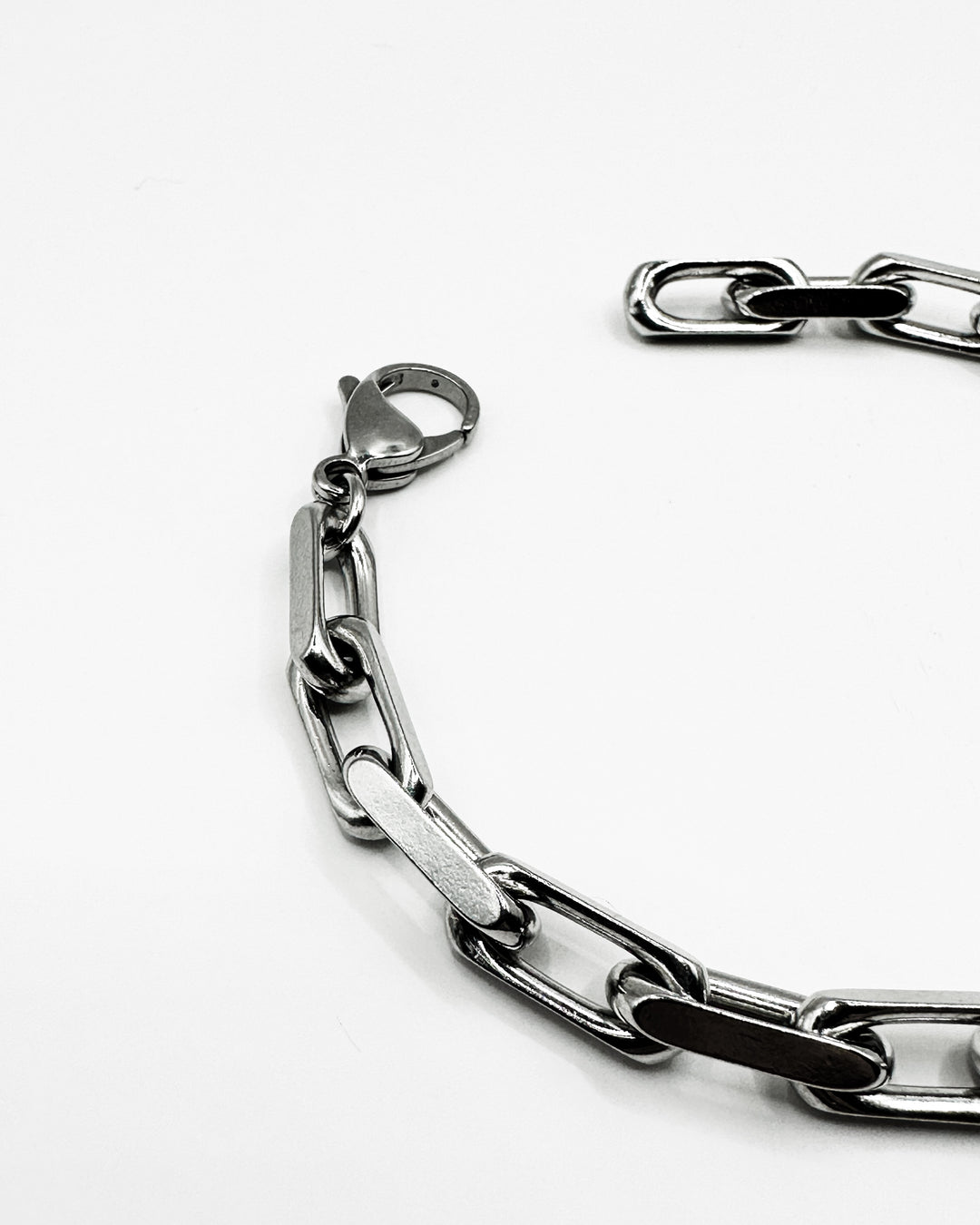 Fluid Square Chain Bracelet