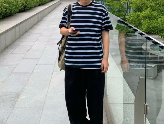 間條襯搭短袖上衣