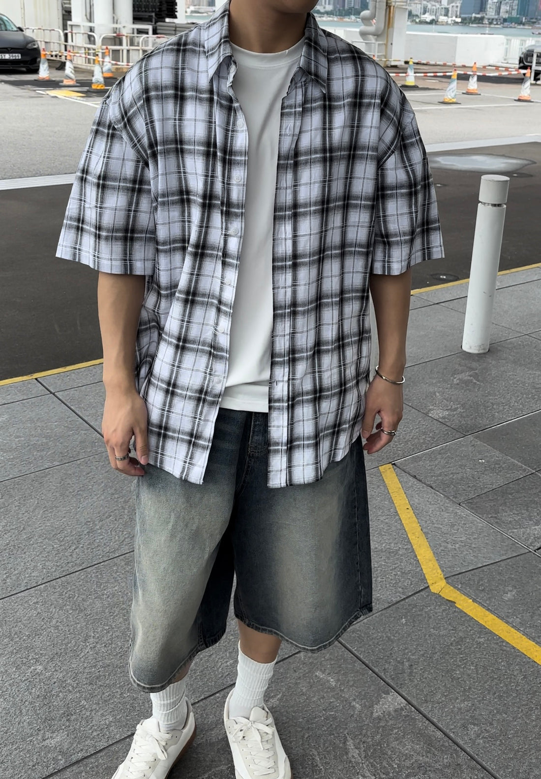 黑白格仔短袖襯衫