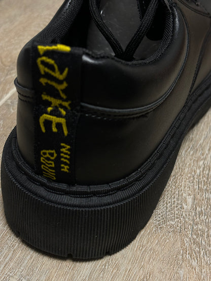 超厚底黑色皮鞋