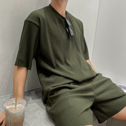 綠色短袖套裝短褲