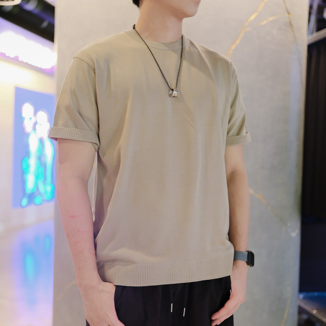 圓領基本款上衣