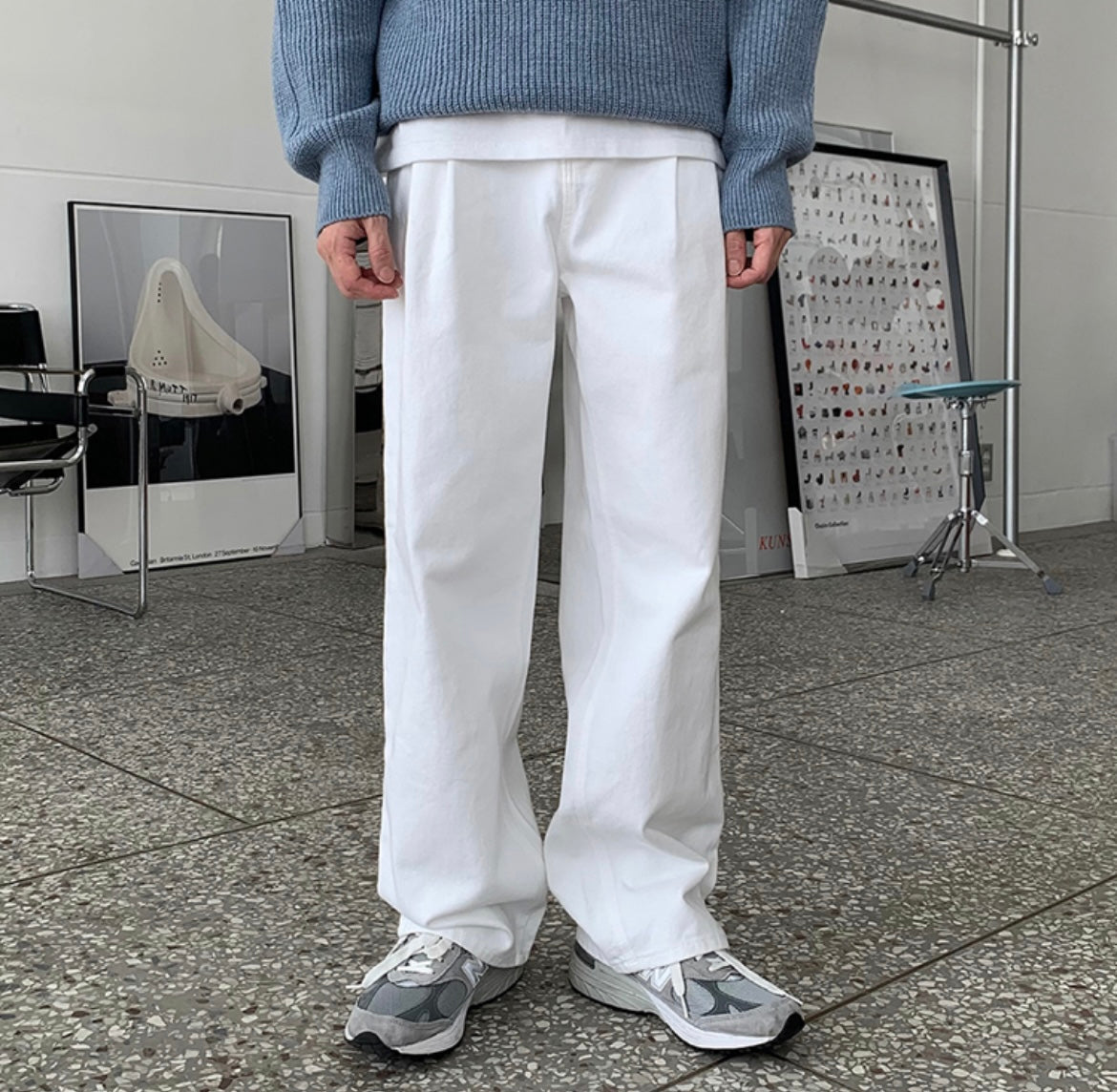 Relaxed Fit White Jeans – 179CM.Korea