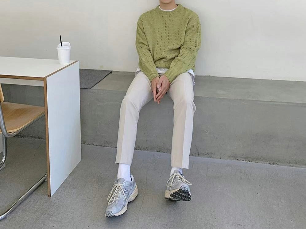 米色直筒長褲