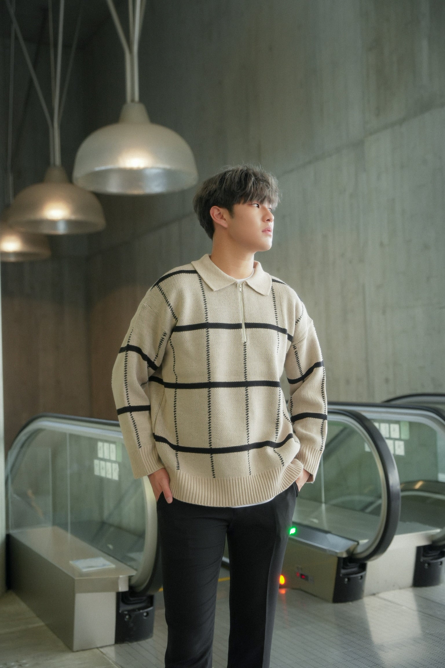米色格紋拉鍊上衣Check Knit Jumper in Beige－韓國男裝