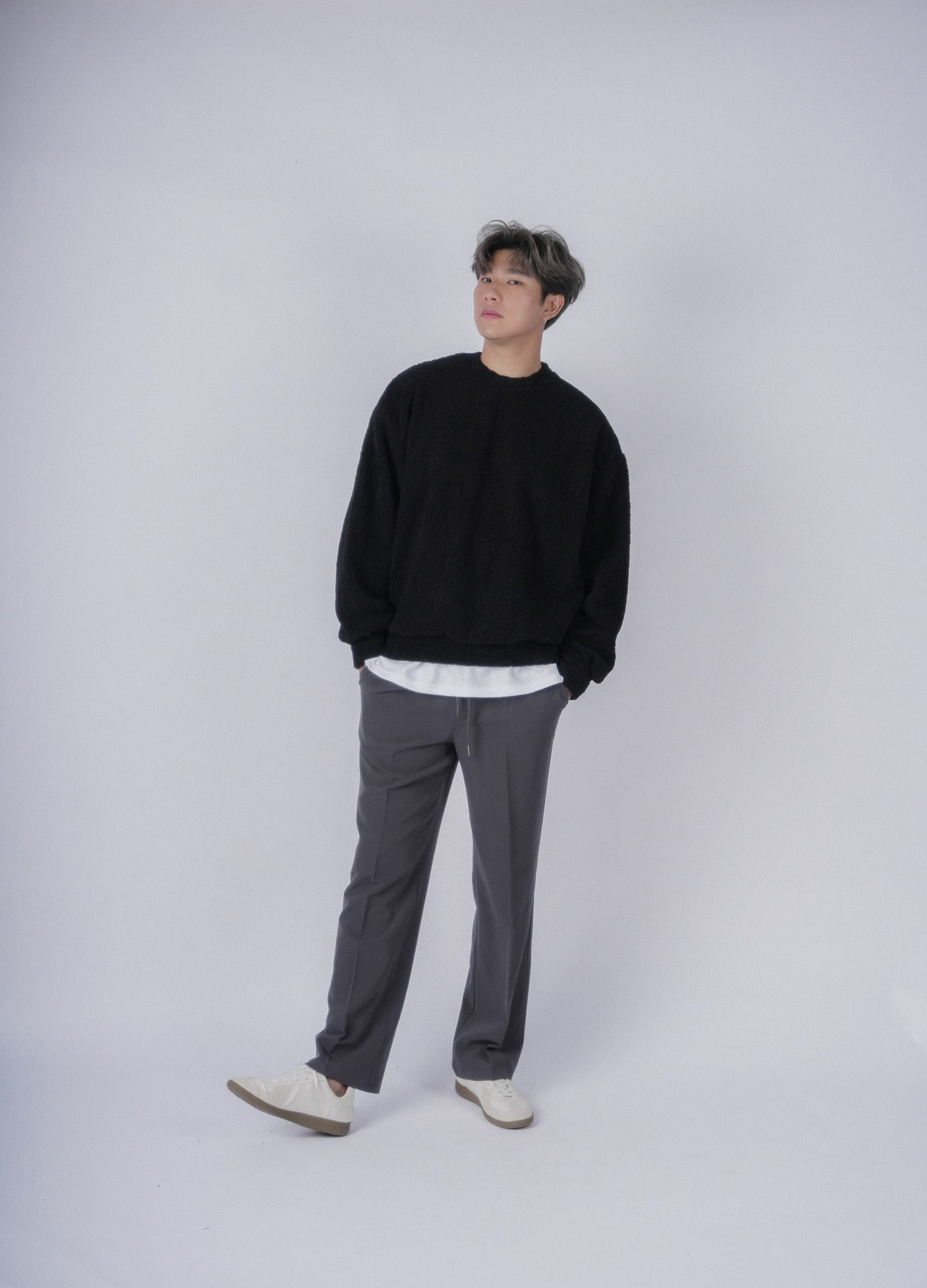 黑色毛毛上衣Fluffy Black Top-韓國男裝