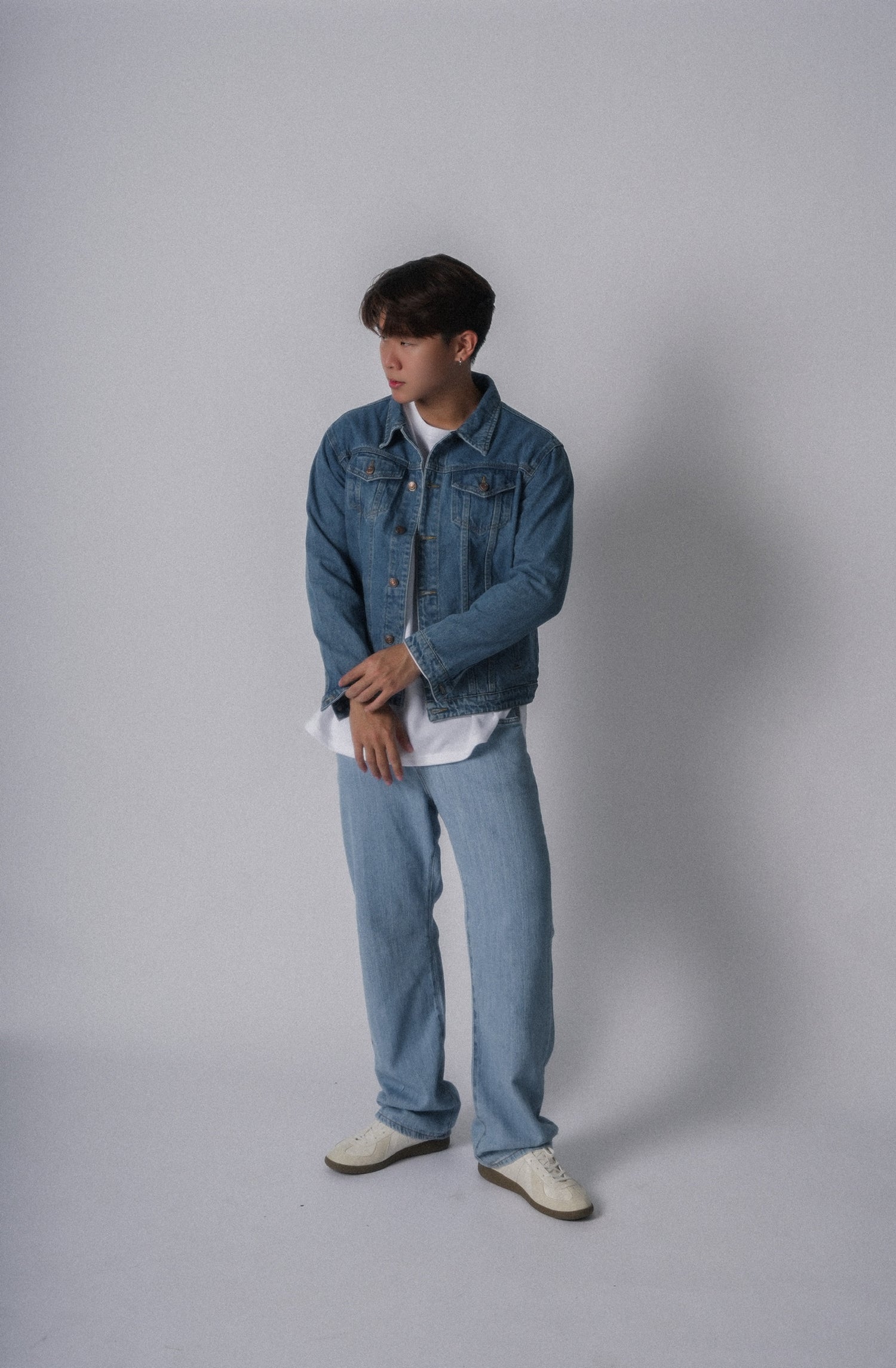 淺藍牛仔褲Light Washed Jeans-韓國男裝