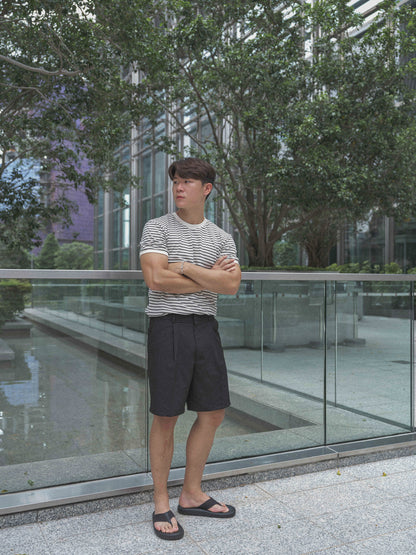 韓國男裝-白間條細針織上衣Striped Top in White