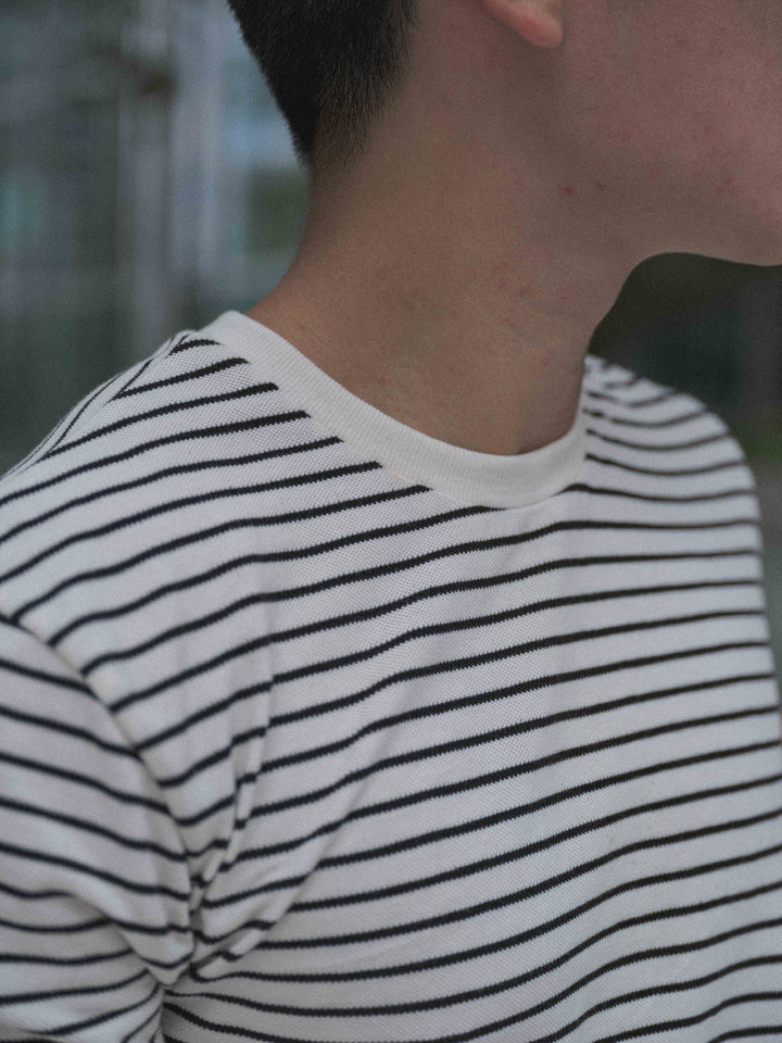 韓國男裝-白間條細針織上衣Striped Top in White
