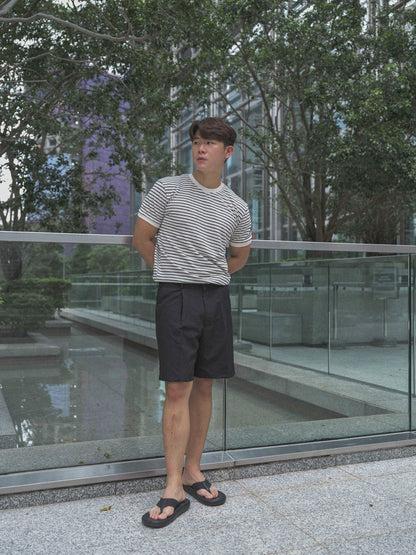 韓國男裝-白間條細針織上衣Striped Top in White