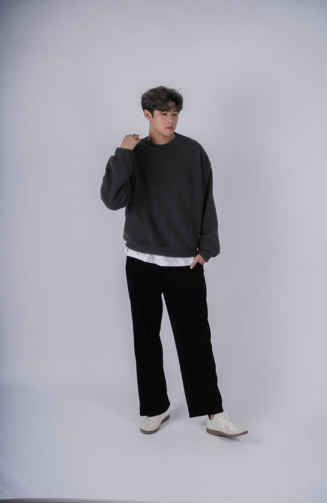 碳灰毛毛上衣Fluffy Charcoal Top－韓國男裝